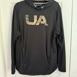 Under Armour Black long sleeve Hoodie with Camouflage UA Logo size large